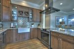 Main and Main - Fully Equipped Kitchen